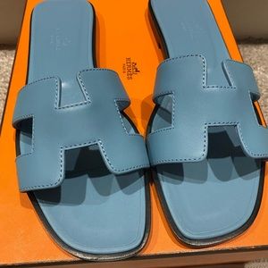 Hermès Oran sandal 37